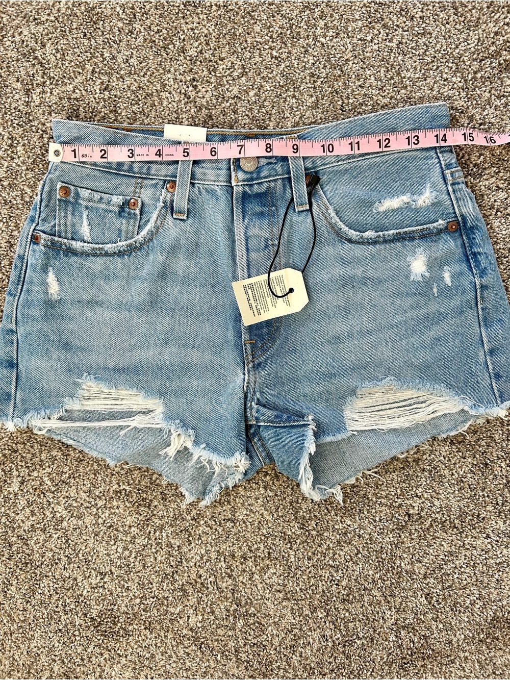 Levi’s 501 Cut Off Shorts - Picture 7 of 9